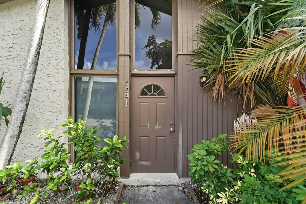 7241 W Sunrise Boulevard Plantation FL 33313