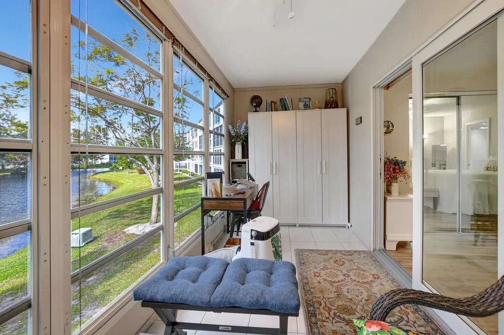 2157 Cambridge G Deerfield Beach FL 33442