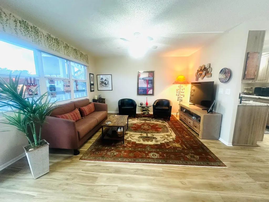 2157 Cambridge G Deerfield Beach FL 33442
