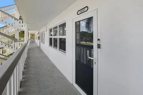 2157 Cambridge G Deerfield Beach FL 33442