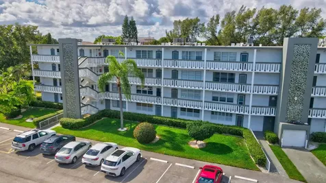 2157 Cambridge G Deerfield Beach FL 33442