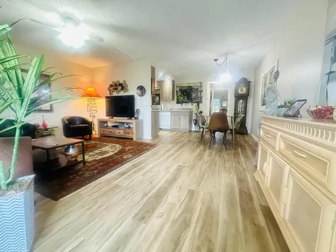 2157 Cambridge G Deerfield Beach FL 33442