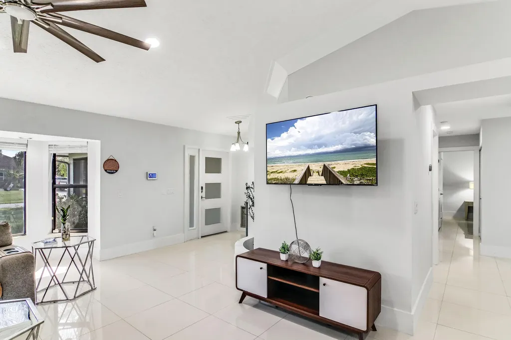 1685 SW Schleicher Lane Port St Lucie FL 34984