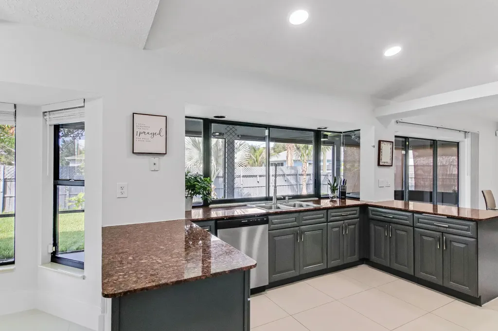 1685 SW Schleicher Lane Port St Lucie FL 34984