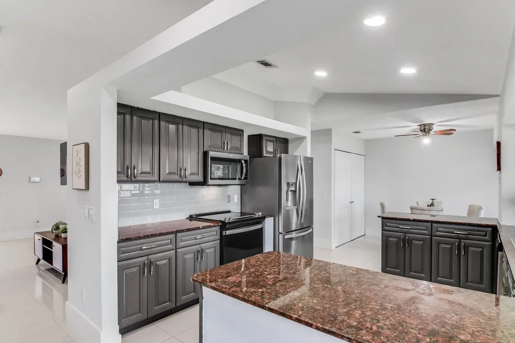 1685 SW Schleicher Lane Port St Lucie FL 34984