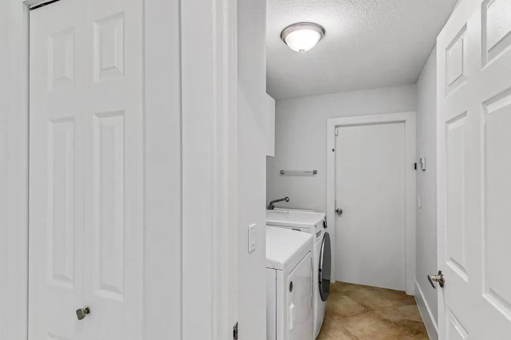 1685 SW Schleicher Lane Port St Lucie FL 34984