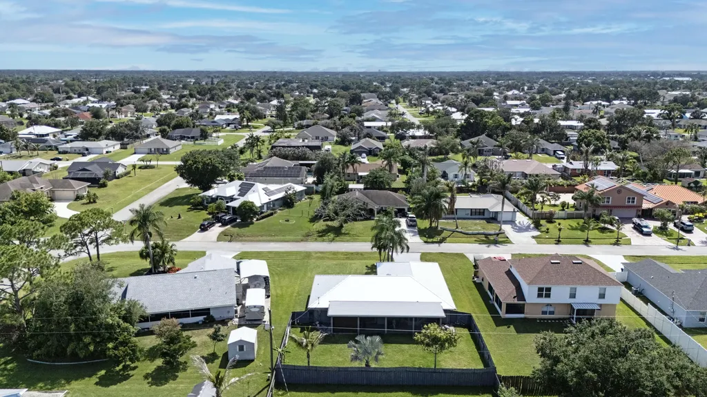 1685 SW Schleicher Lane Port St Lucie FL 34984