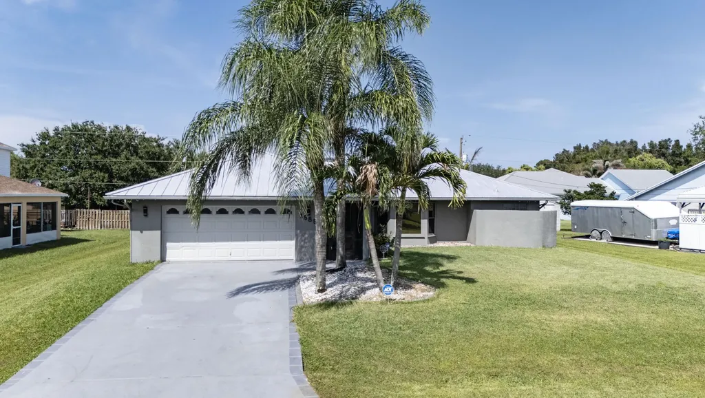 1685 SW Schleicher Lane Port St Lucie FL 34984