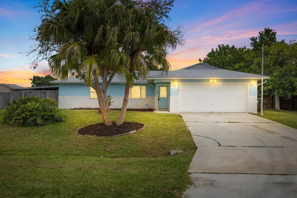 391 SW Duval Avenue Port St Lucie FL 34983