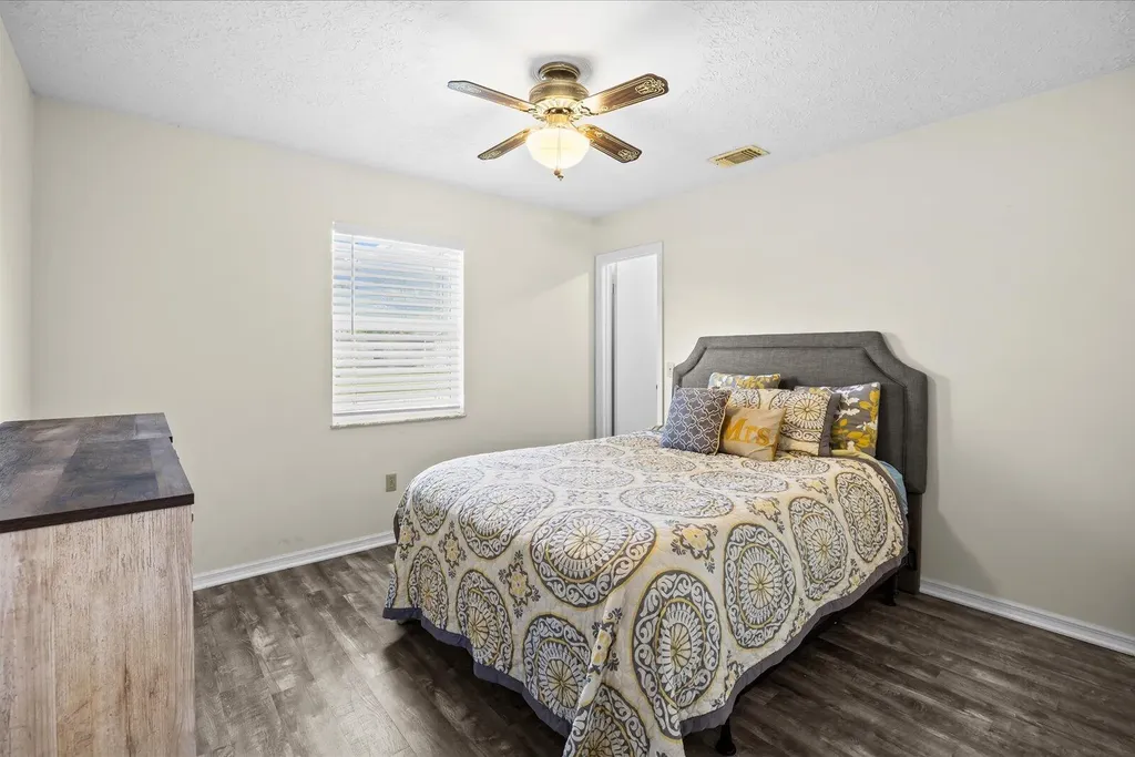 391 SW Duval Avenue Port St Lucie FL 34983