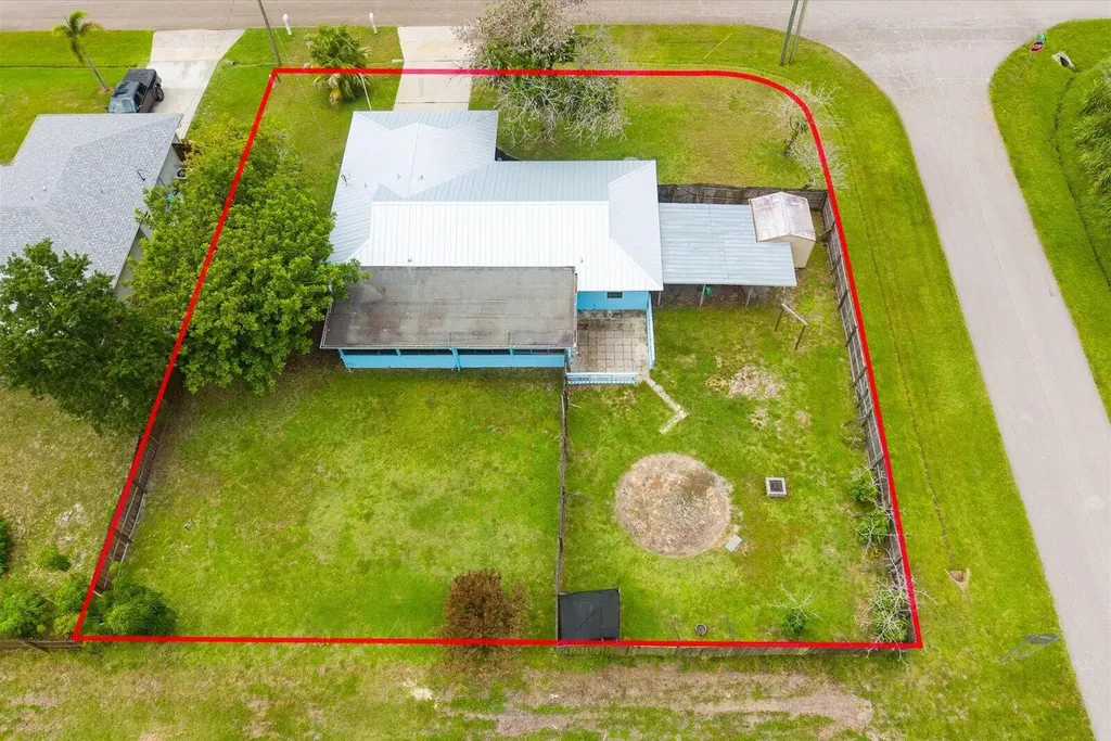 391 SW Duval Avenue Port St Lucie FL 34983