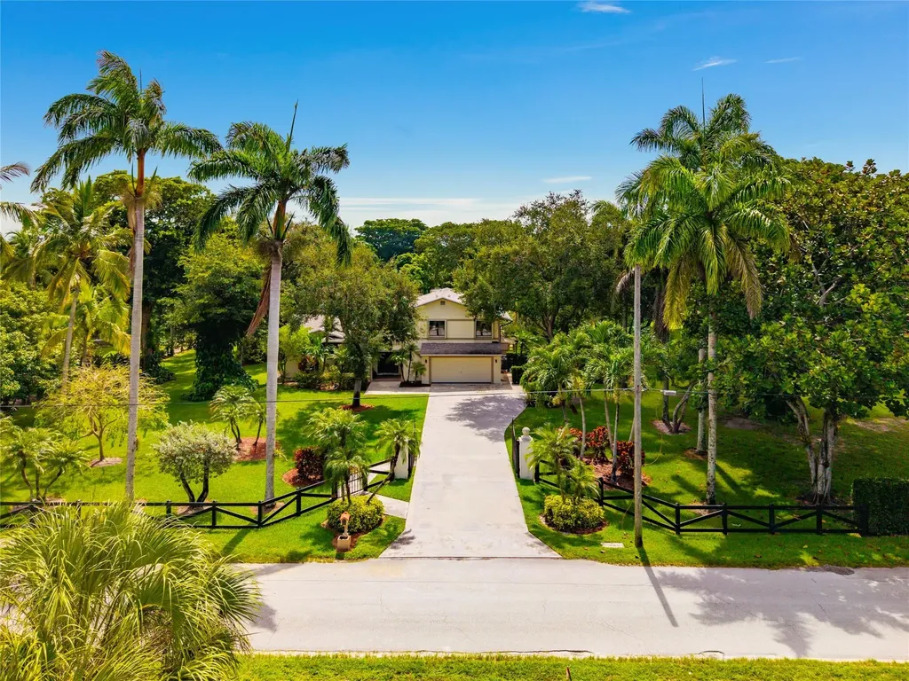 6556 NW 87th Avenue Parkland FL 33067