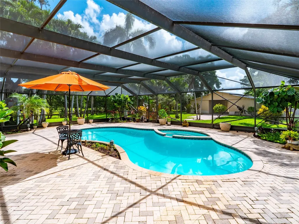 6556 NW 87th Avenue Parkland FL 33067