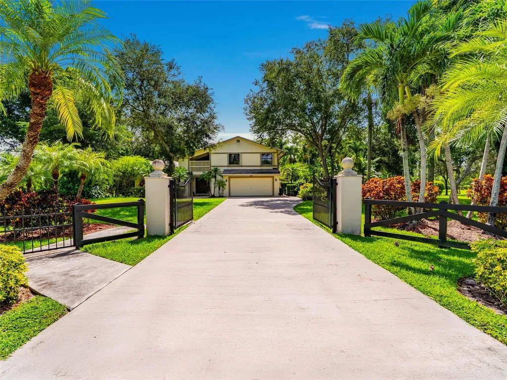 6556 NW 87th Avenue Parkland FL 33067