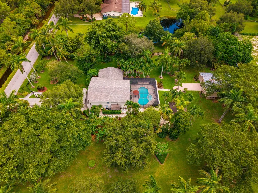 6556 NW 87th Avenue Parkland FL 33067