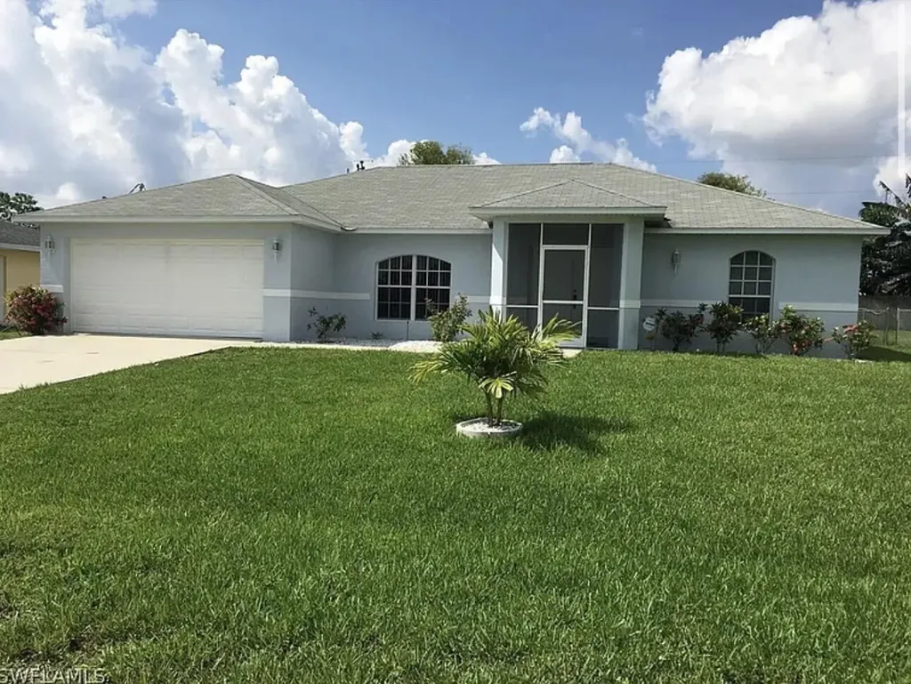 532 SE 27th Street Cape Coral FL 33904
