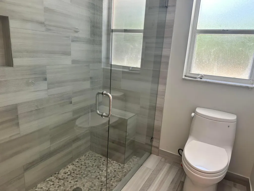 9825 NW 54th Place Coral Springs FL 33076