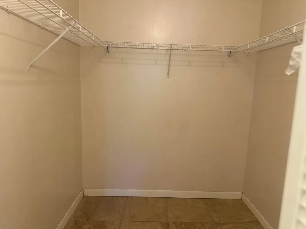 9825 NW 54th Place Coral Springs FL 33076