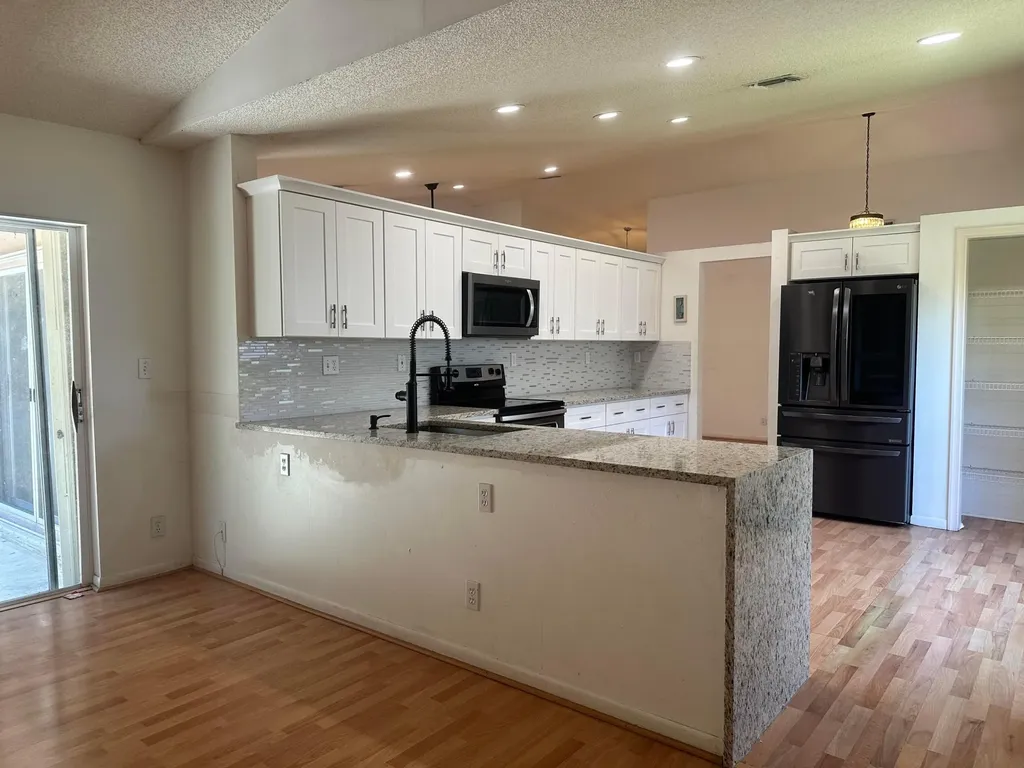 9825 NW 54th Place Coral Springs FL 33076