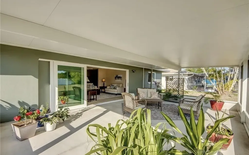 4425 SE 13th Avenue Cape Coral FL 33904