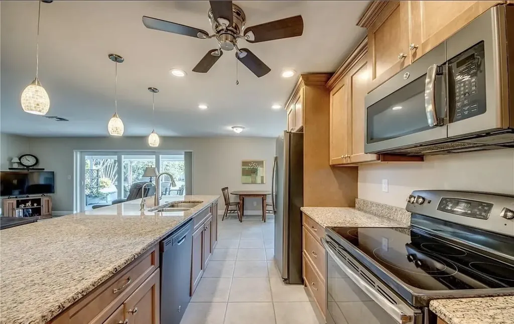 4425 SE 13th Avenue Cape Coral FL 33904