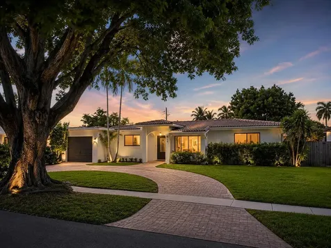 909 SE 14th Drive Deerfield Beach FL 33441