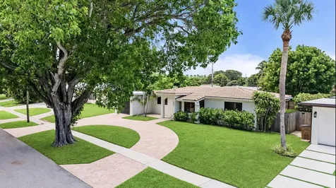 909 SE 14th Drive Deerfield Beach FL 33441