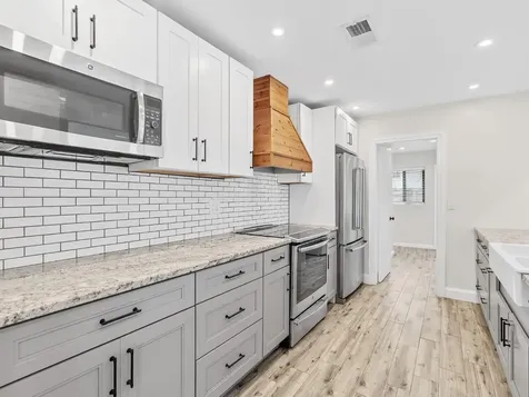909 SE 14th Drive Deerfield Beach FL 33441