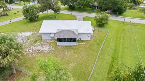 273 Easy Street Sebastian FL 32958