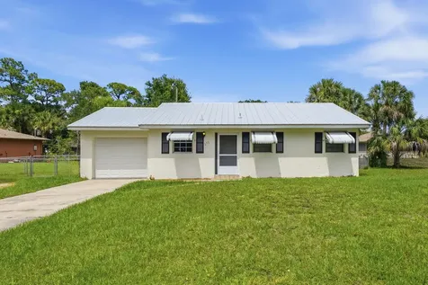 273 Easy Street Sebastian FL 32958