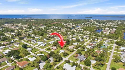 273 Easy Street Sebastian FL 32958