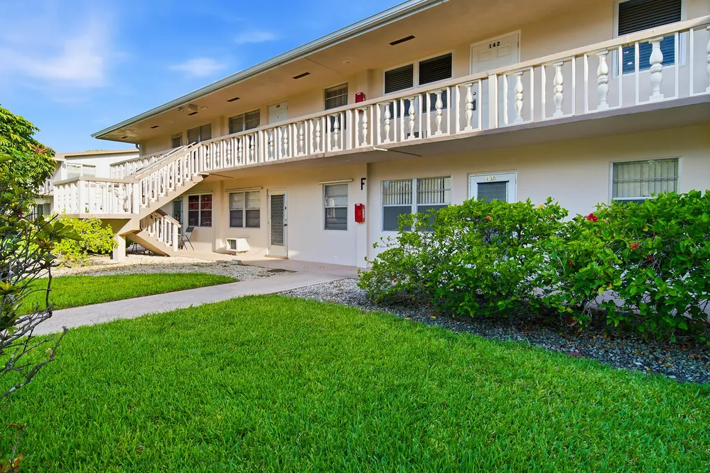 142 Norwich F West Palm Beach FL 33417