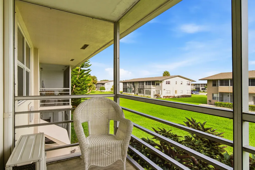 142 Norwich F West Palm Beach FL 33417