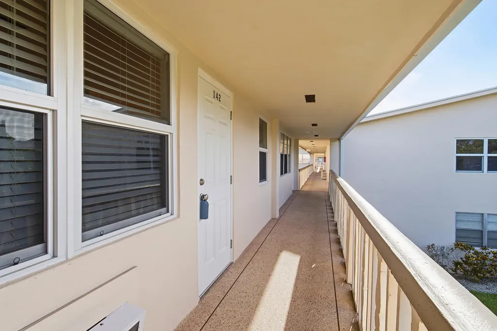 142 Norwich F West Palm Beach FL 33417