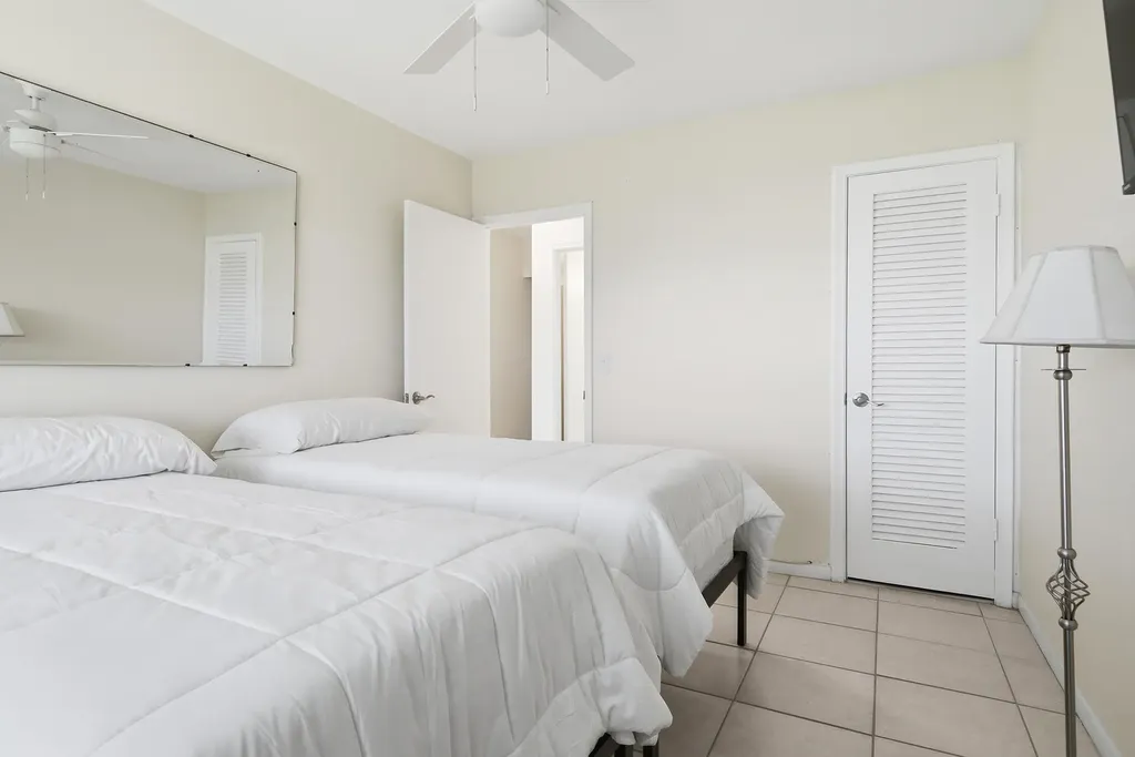 142 Norwich F West Palm Beach FL 33417