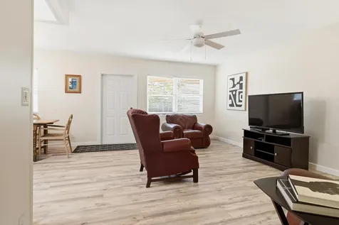 142 Norwich F West Palm Beach FL 33417