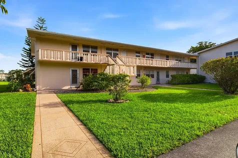 142 Norwich F West Palm Beach FL 33417