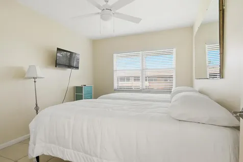 142 Norwich F West Palm Beach FL 33417