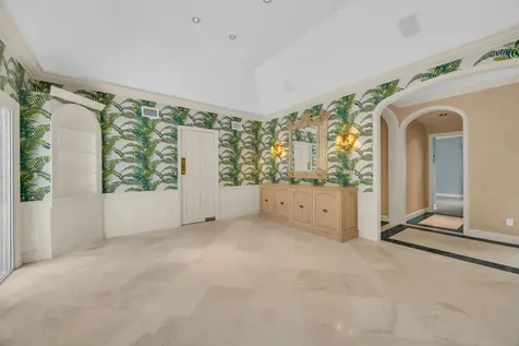 7107 SE Golfhouse Drive Hobe Sound FL 33455