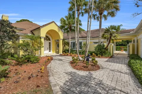 7107 SE Golfhouse Drive Hobe Sound FL 33455