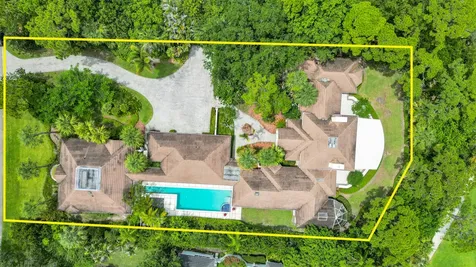 7107 SE Golfhouse Drive Hobe Sound FL 33455