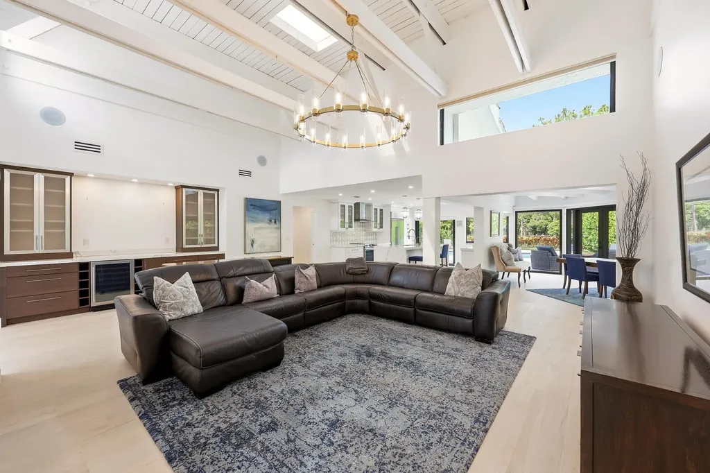 624 W Lakewoode Circle W Delray Beach FL 33445