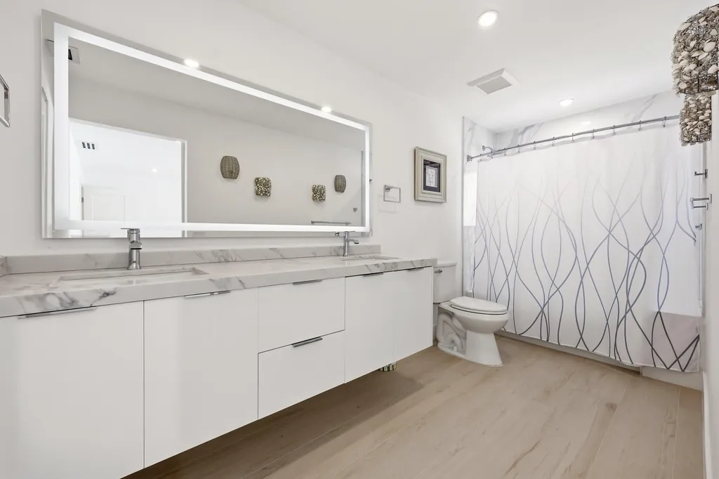 624 W Lakewoode Circle W Delray Beach FL 33445