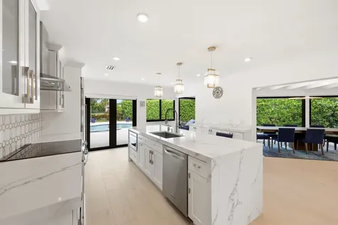 624 W Lakewoode Circle W Delray Beach FL 33445