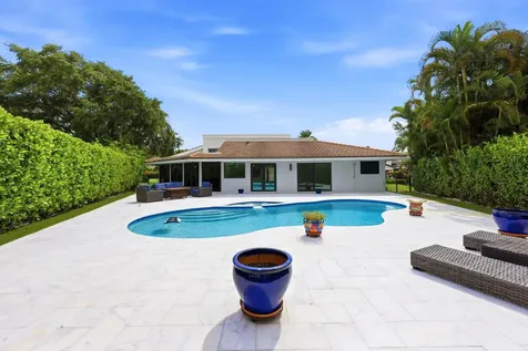 624 W Lakewoode Circle W Delray Beach FL 33445