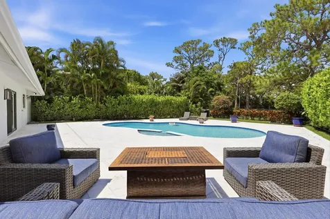 624 W Lakewoode Circle W Delray Beach FL 33445