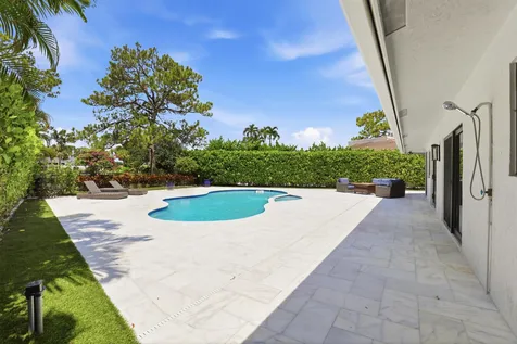 624 W Lakewoode Circle W Delray Beach FL 33445