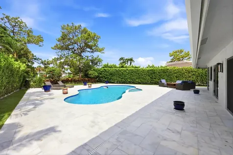 624 W Lakewoode Circle W Delray Beach FL 33445