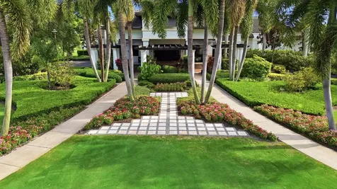 624 W Lakewoode Circle W Delray Beach FL 33445