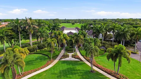 624 W Lakewoode Circle W Delray Beach FL 33445
